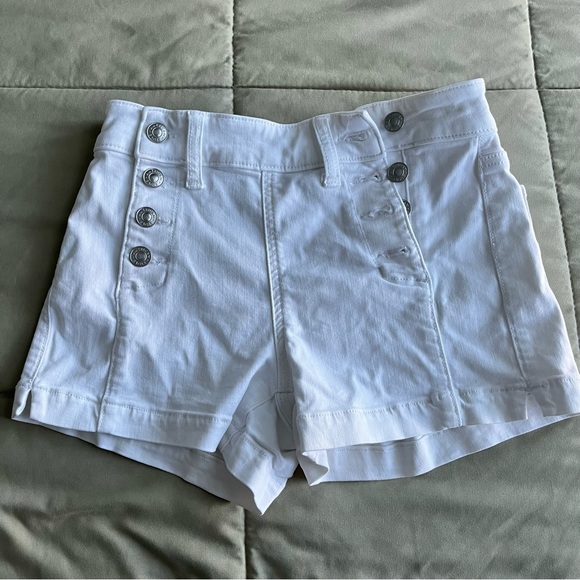 american eagle • multi button shorts - Picture 2 of 10